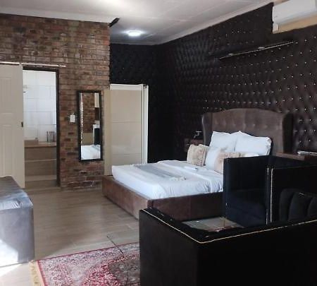 Naldorado Executive Villa Mbombela ภายนอก รูปภาพ